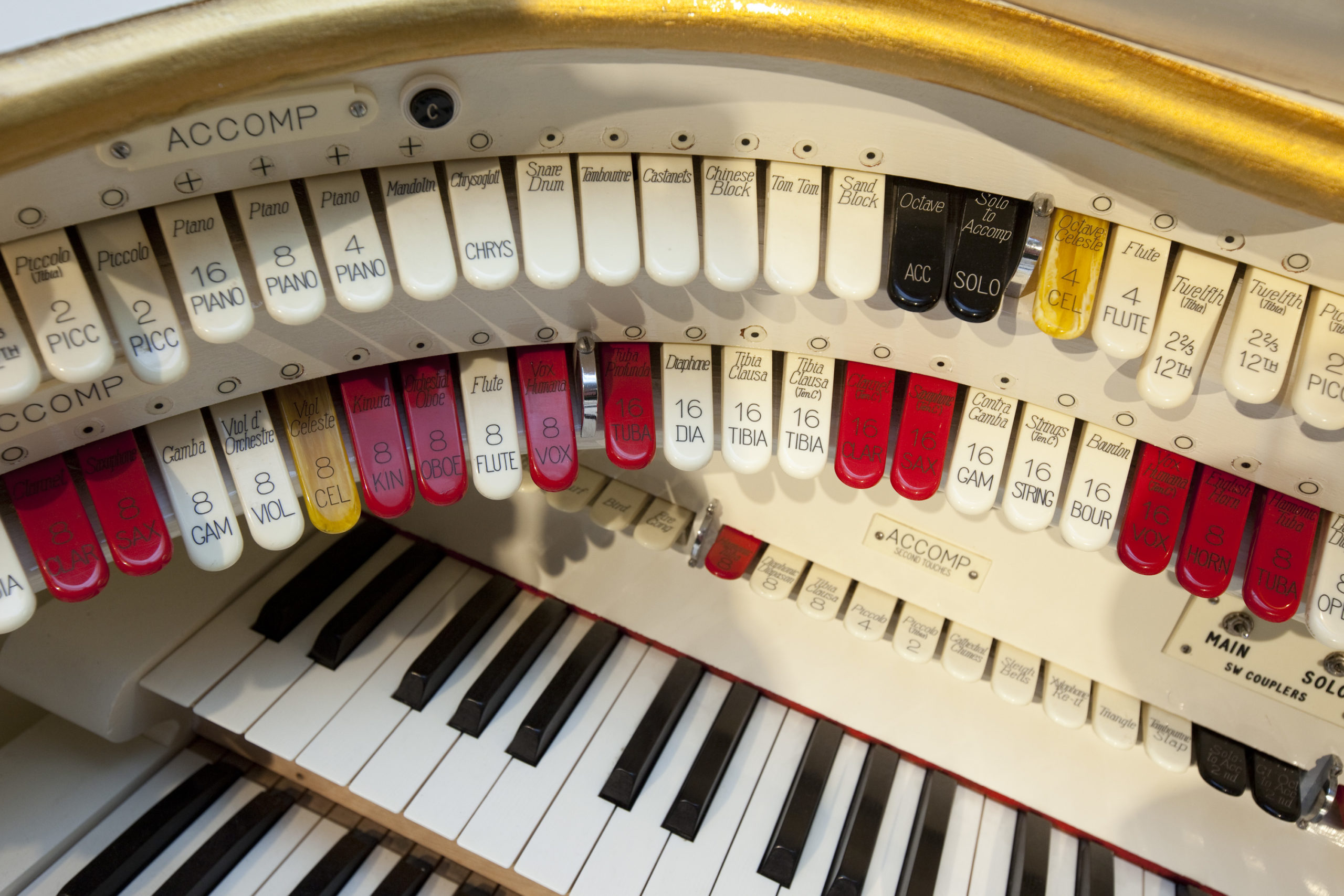 Wurlitzer organ