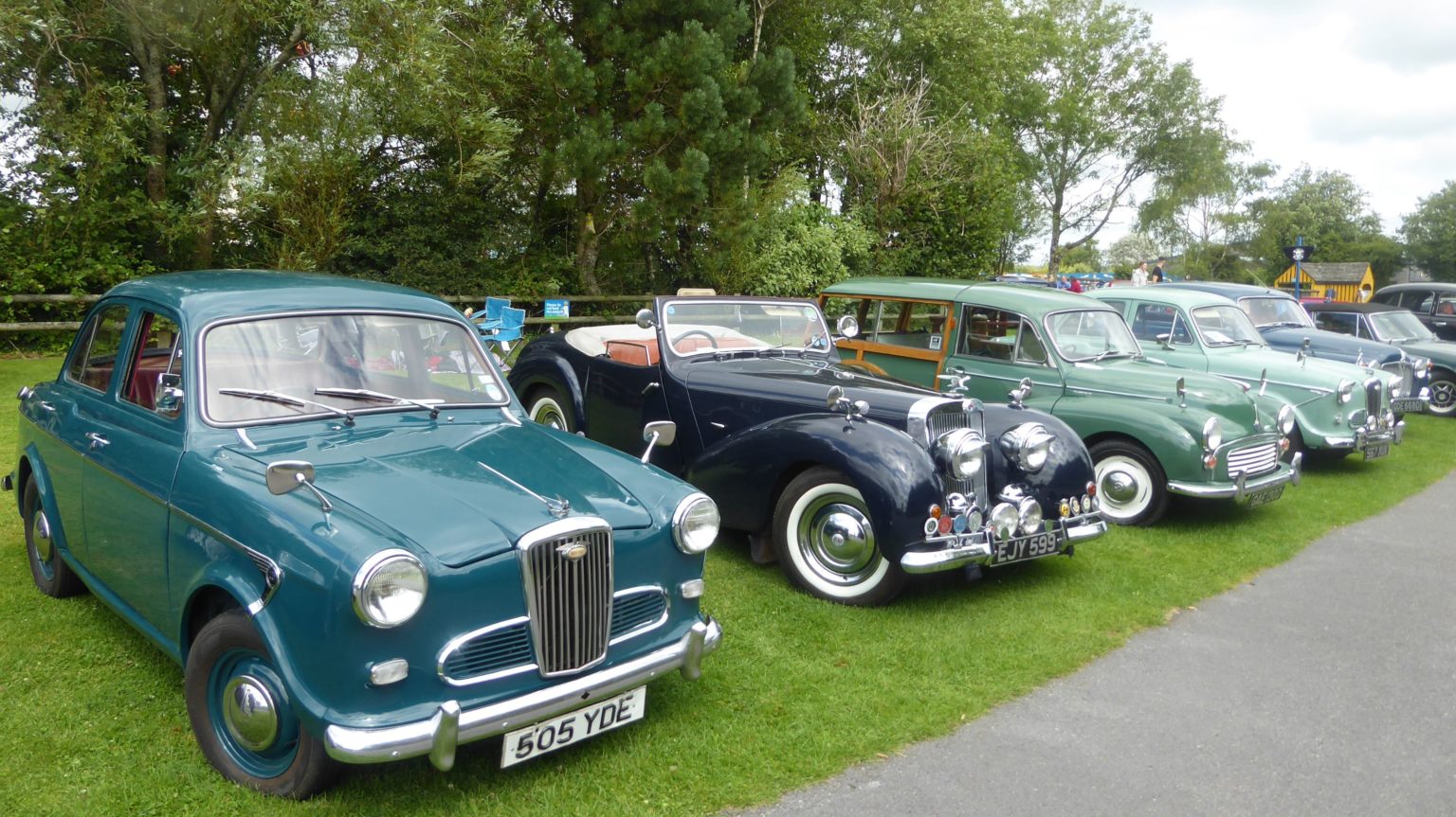 Pembrokeshire Classic Car Club Display • Folly Farm