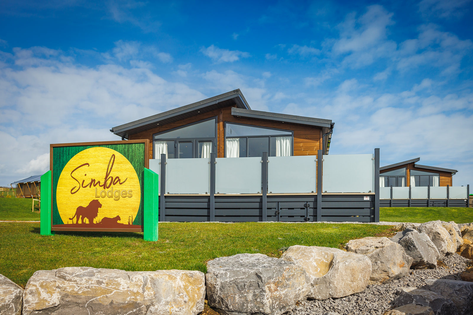 Exterior view of Simba Lodge at Folly Farm